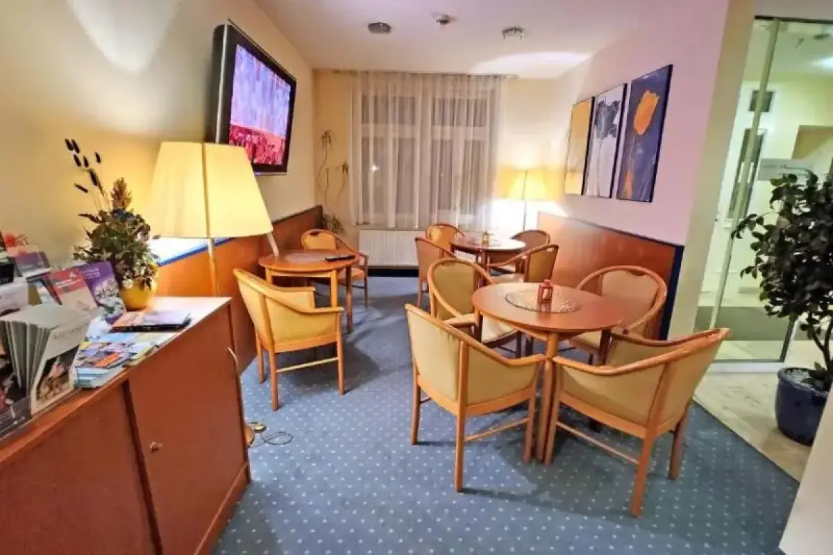 Hotel Amadeus - Image 1